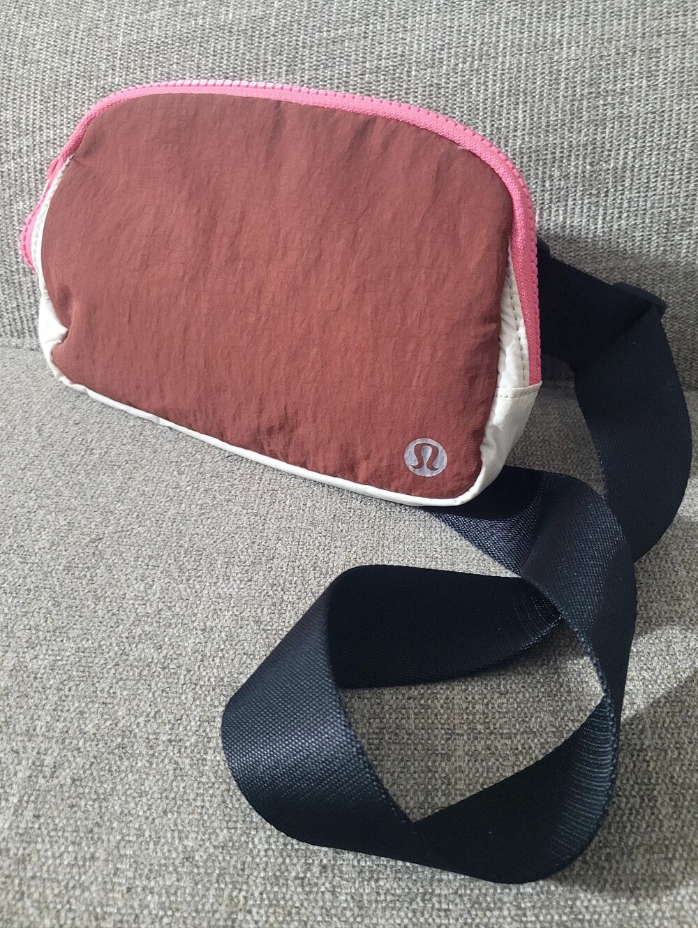 Lululemon Athletica Burmt Orange Pink & Cream Fanny Pack 8x5